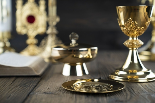 naczynia liturgiczne po renowacji